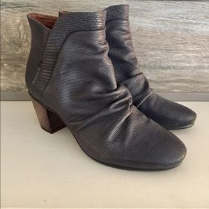 COQUE TERRA Anthropology Snake Skin Slouch Booties